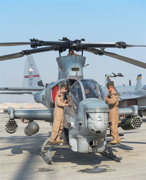 Bell AH-1Z Viper | Air show, Helicopter, Fighter jets