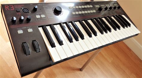 KORG R3 | Korg, Music technology, Music instruments