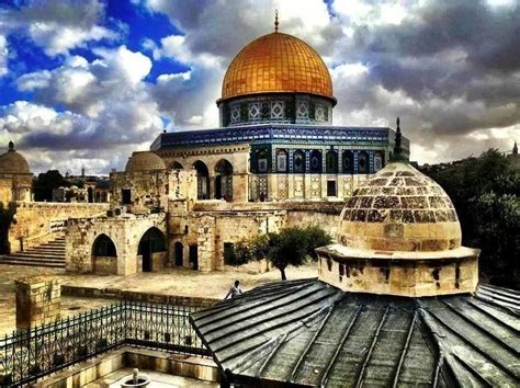 Pin by Nadia Al on Palestine فلسطين | Beautiful mosques, Dome of the rock, Amazing architecture