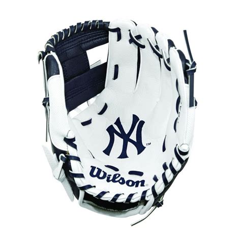 The Wilson A0200 10″” MLB Team Glove is designed specifically for ...