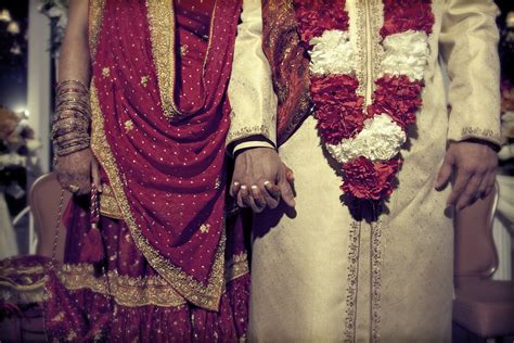 Holding Hands | Pakistani wedding couple holding hands. tela… | Flickr