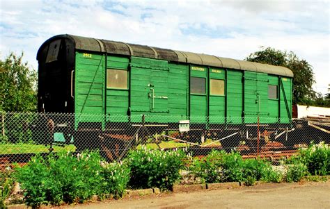 Rother Valley Railway - Photo "Robertsbridge" :: Railtracks UK