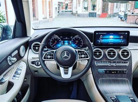 Mercedes Benz GLC 300 interior