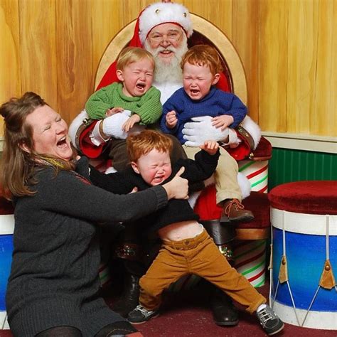 30 Times People Put A Funny Twist On Pics With Santa In Malls | Bored Panda