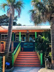 23 Tybee Island Restaurants To Try On Your Beach Vacation - Coastal Wandering