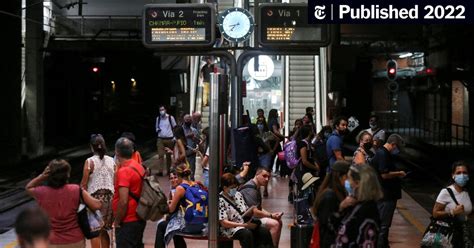 Spain Offers Free Train Tickets Through End of Year - The New York Times