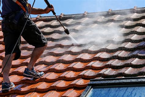 Roof Pressure Cleaning Miami | GWS Pressure Cleaning