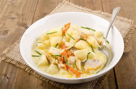 Smoked haddock chowder | American Recipes | GoodtoKnow