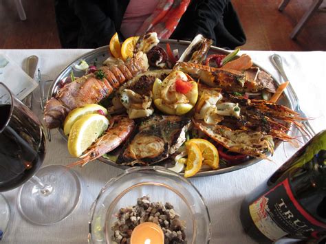 Eating well in the Cinque Terre - frugal first class travel