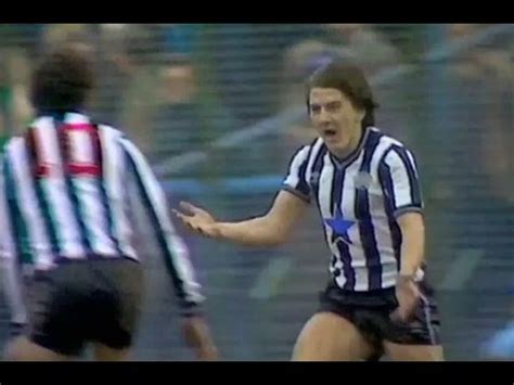 Peter Beardsley Newcastle United Goals & Skills - YouTube