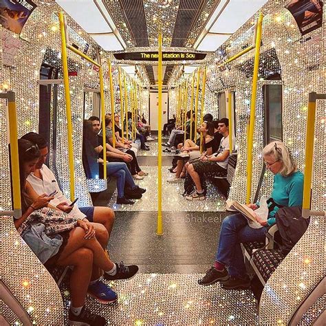 If the Piccadilly line looked more like this I reckon I could even deal with the manspreaders ...