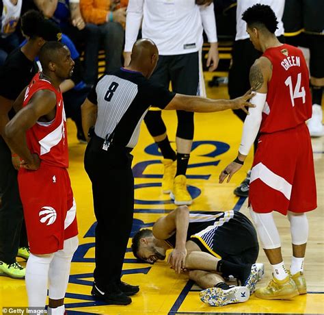 Klay Thompson ruptures anterior cruciate ligament in Golden State loss | Daily Mail Online