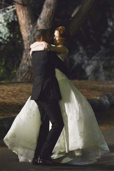 April Kepner Wedding Dress Grey’s Anatomy - Waking up gown by Peter Langner | Peter Langner ...