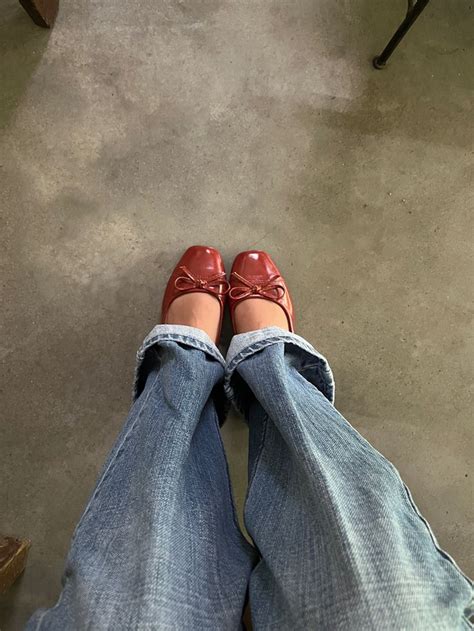 Red ballet flats | Ballet flats outfit, Outfit shoes, Red ballet flats