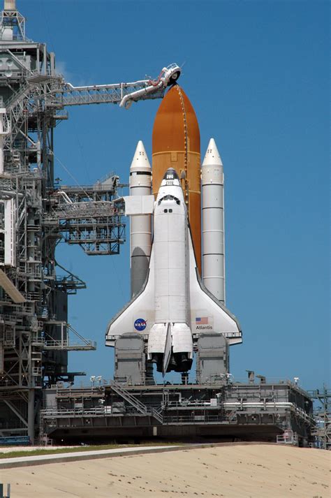 File:Launch Pad 39B.jpg - Wikimedia Commons