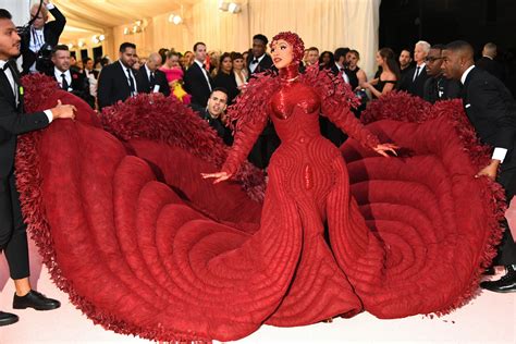 Cardi B's Met Gala 2019 Look Featured $250,000 Worth of Rubies | Glamour