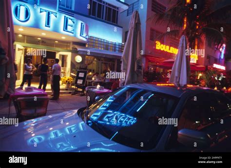 USA Miami beach south beach art deco district hotel water front night life Stock Photo - Alamy