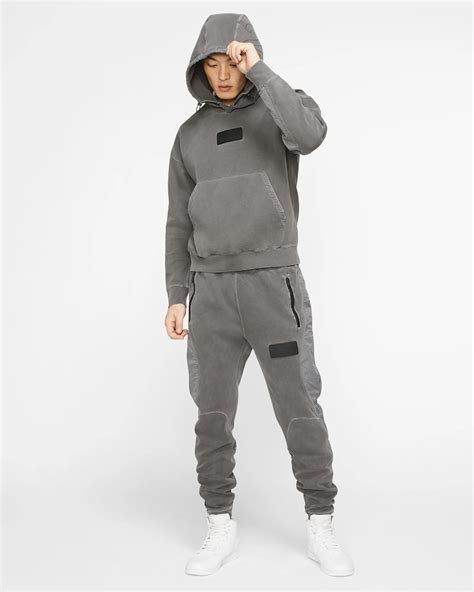 Jordan 23 Engineered Men's Hoodie. Nike.com in 2020 | Hoodies men, Mens outfits, Hoodies