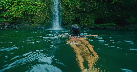 People swimming under the waterfall image - Free stock photo - Public ...