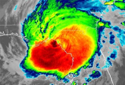 Idalia lands in Florida as a Cat 3 storm; power outages on the rise ...