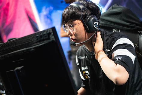 File:GenG Ruler 2018Worlds.jpg - Liquipedia League of Legends Wiki