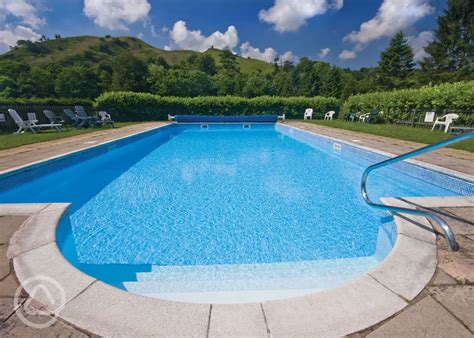 Campsites with swimming pools in Wales