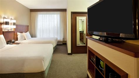 Atlanta Lodging - Hotel Rooms in Atlanta, GA