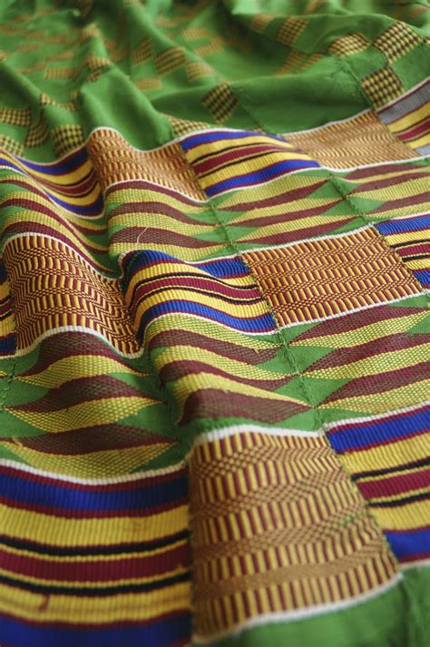 Vintage Kente cloth from Ghana | Kente cloth, Textures patterns, Quilt ...