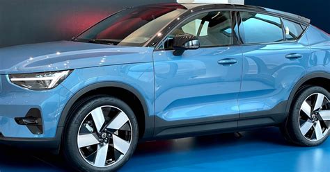 First look at 2022 Volvo C40 Recharge EV: Will you miss the X? - Electrek