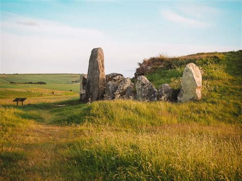 West Kennet Long Barrow - Secrets Of An Ancient House Of The Dead In ...