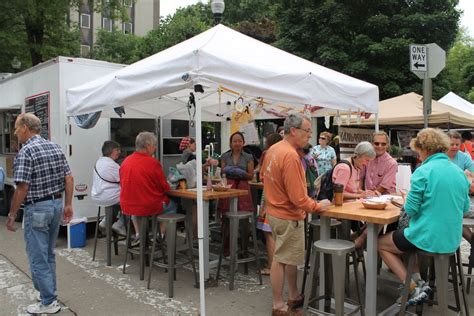 Market Square Farmers’ Market Officially Opens | Inside of Knoxville