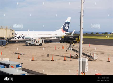 Airplane on tarmac Stock Photo - Alamy