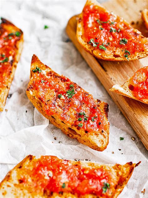 Spanish toast with tomato (Pan con tomate) | K33 Kitchen - Delicious plant-based vegan recipes