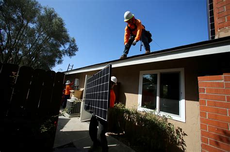 Solar stocks are sinking: experts say buy these names