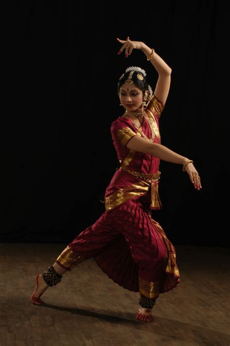 Indian dancer... Bharatanatyam, a classical Indian dance form from the ...