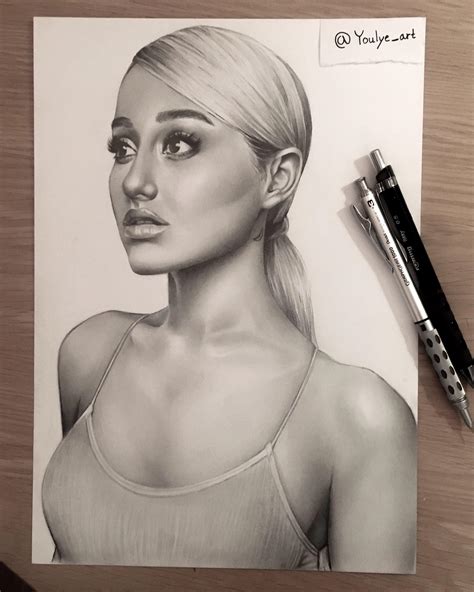 My Ariana Grande drawing : r/ArianaGrande