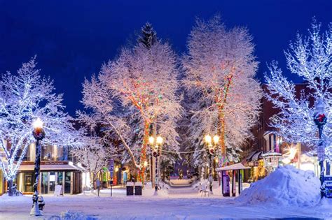 16 FANTASTIC ASPEN COLORADO CHRISTMAS ADVENTURES