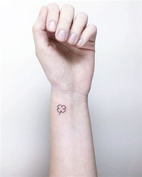 25 Good Luck Tattoos to Invite Good Fortune – Buzz16 | Minimalist ...