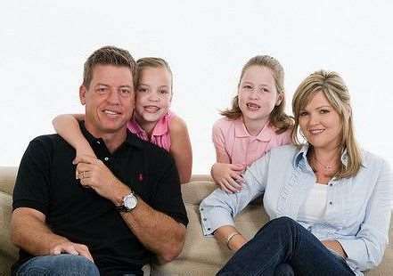 Troy Aikman Birthday, Real Name, Age, Weight, Height, Family, Facts ...