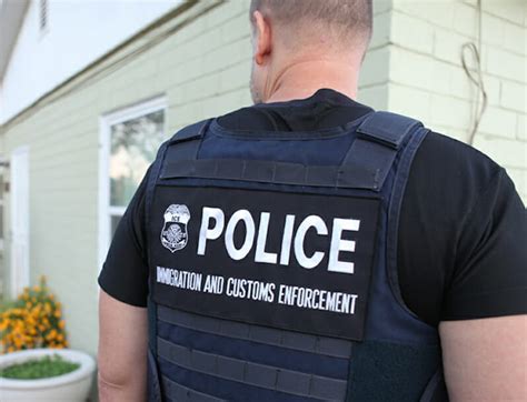 ICE Deportation Officers Are Told to Act Against All Undocumented ...