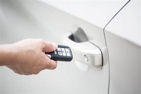 Secret Uses for Your Car Key Fob | Reader's Digest