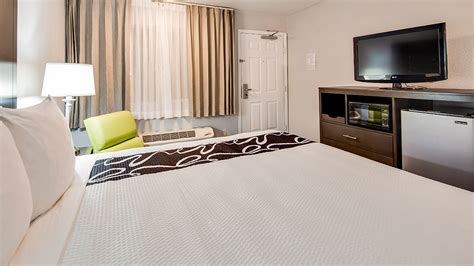 Guestrooms Photo Gallery | Richland Riverfront Hotel | Book Your Stay