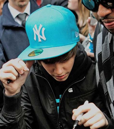 Fashion Style Magazine: Justin Bieber Hat Fashion