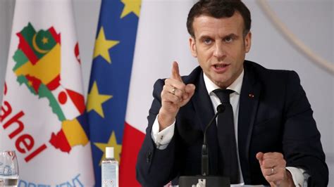 Macron plays on EU unity as Brexit row overshadows summit – Euractiv