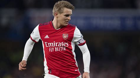 Mikel Arteta names Martin Odegaard as new Arsenal captain, replacing ...