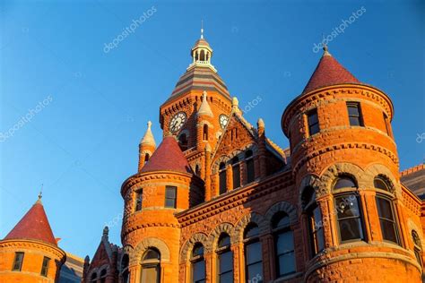 The Dallas County Courthouse – Stock Editorial Photo © f11photo #83682642