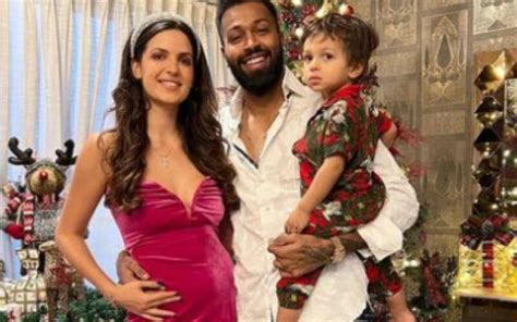 Hardik Pandya-Natasa Stankovic Expecting Second Baby? Netizens Spot Actress’ Visible Baby Bump ...