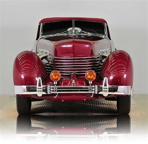 1937 Cord | Volo Museum