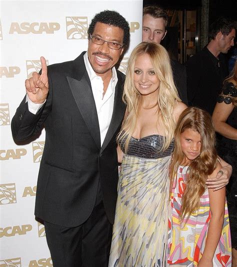 Lionel Richie, Nicole and her little sisier at the ASCAP Awards in Los ...