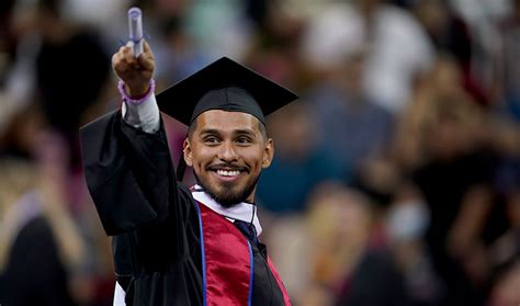 Fresno State sets schedule to recognize 2023 graduates - Fresno State News